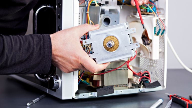 Curso manutenção de microondas